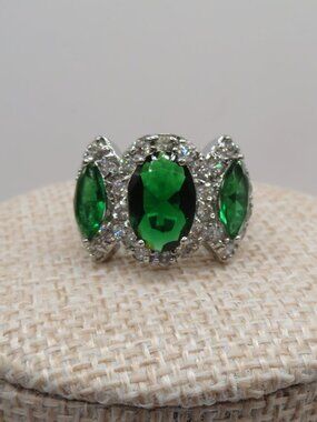 Green Clear Glass Rhinestone Silver Tone Statement Ring Sz 8